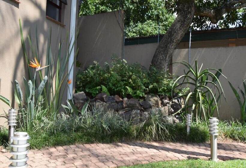 פנסיון Acacia Guest House