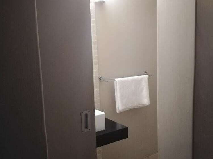 פנסיון Acacia Guest House