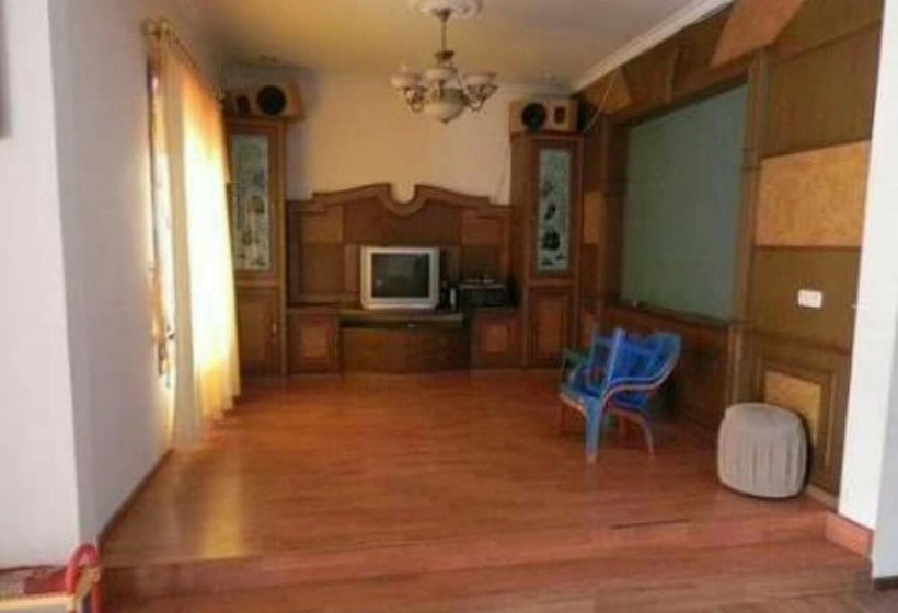 بنسيون Sunroom Villa Bukit Mas