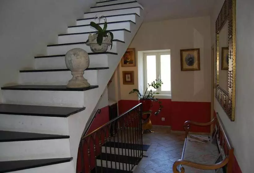 تختخواب و صبحانه E Casalte