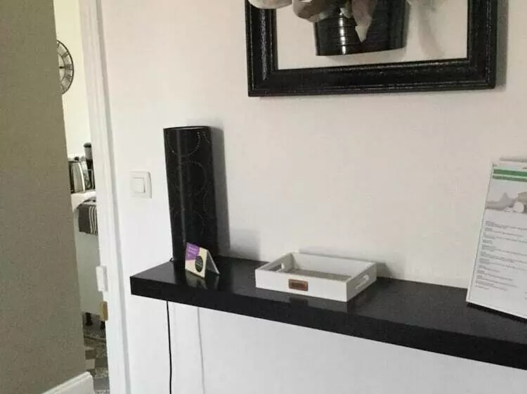 ベッドアンドブレックファースト Le Clos De La Tour