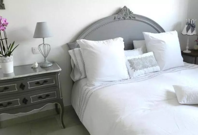 ベッドアンドブレックファースト Le Pressoir