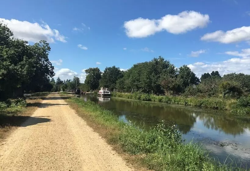 Aamiaismajoitus (B&B) Le Relais De Vérone Chambre D Hôtes
