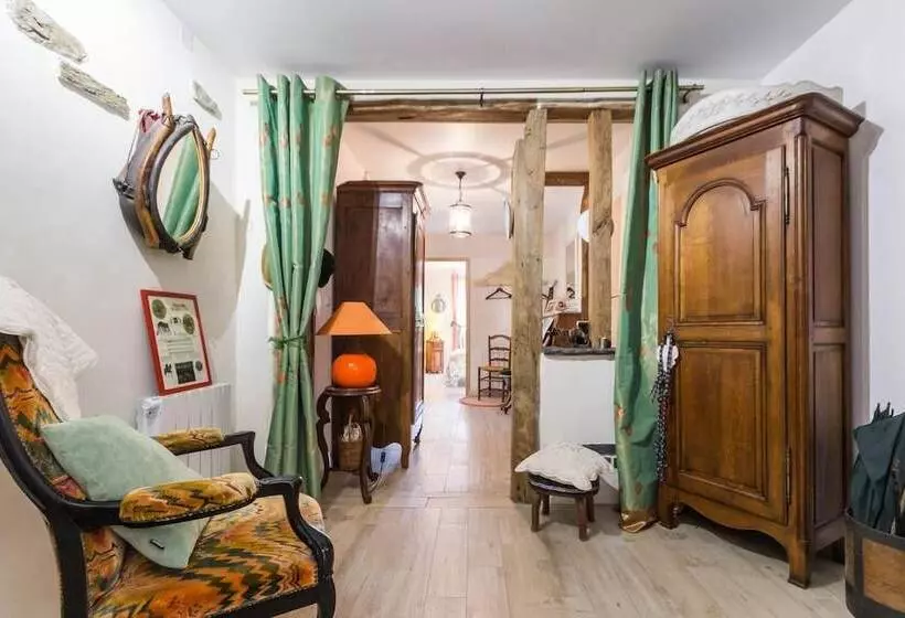 Aamiaismajoitus (B&B) Le Relais De Vérone Chambre D Hôtes