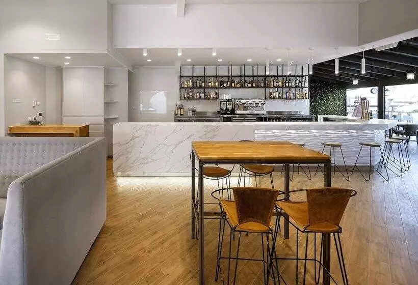 簡易ホテル El Cobertizo