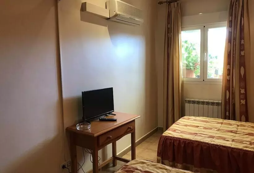 Hotel Cuatro Vientos