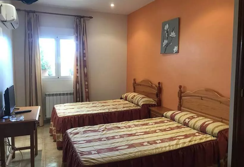 Hotel Cuatro Vientos