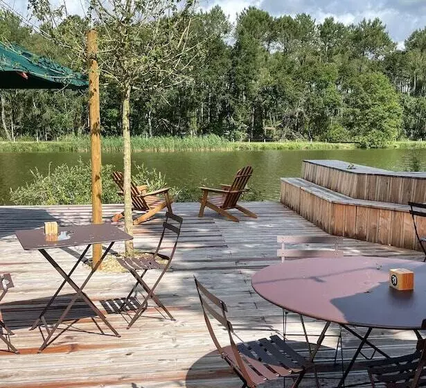 ホテル Village Huttopia Lac De Rillé