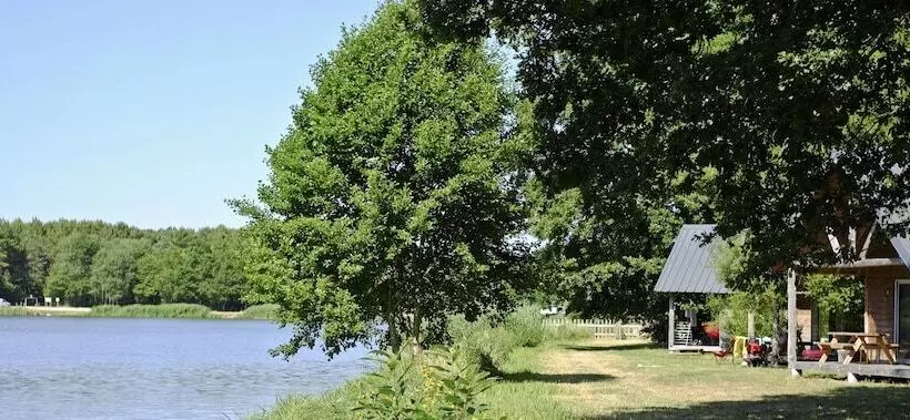 ホテル Village Huttopia Lac De Rillé