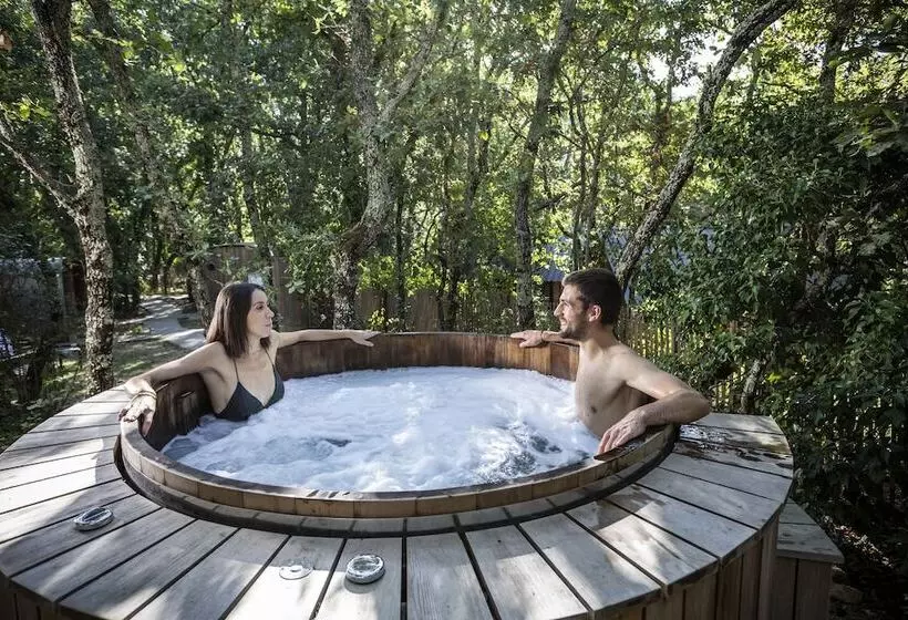 ホテル Village Huttopia Lac De Rillé