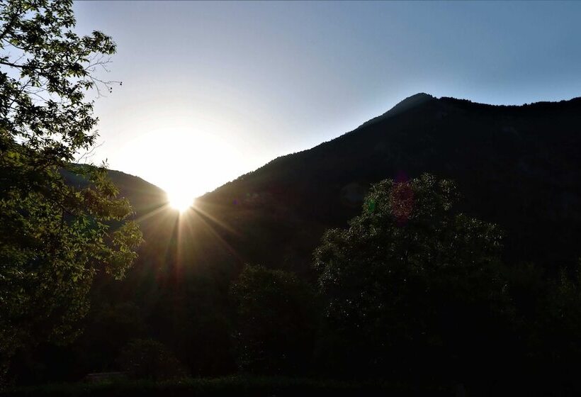 Les Ecrins De Belvedere