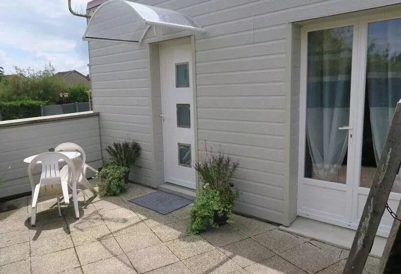 ペンション Les Collinades De Chalons