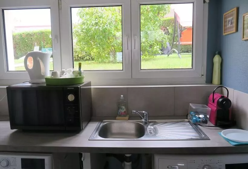 ペンション Les Collinades De Chalons