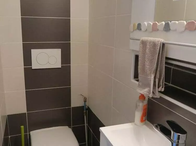 ペンション Les Collinades De Chalons