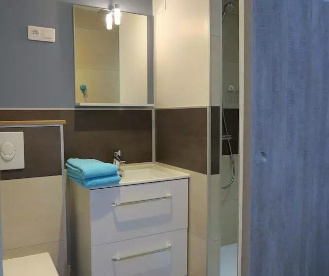 ペンション Les Collinades De Chalons