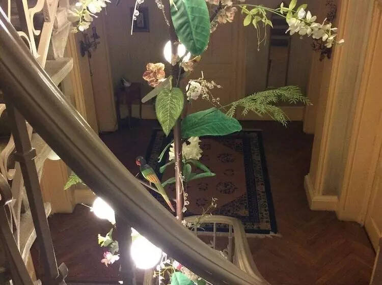 Villa Castel Maison Table D Hôtes & Jardin Refuge De Biodiversité