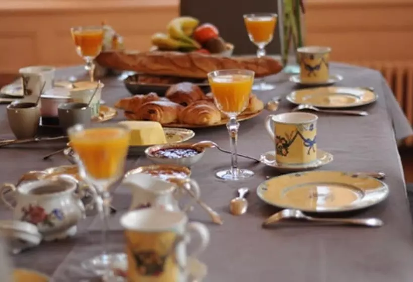 Villa Castel Maison Table D Hôtes & Jardin Refuge De Biodiversité