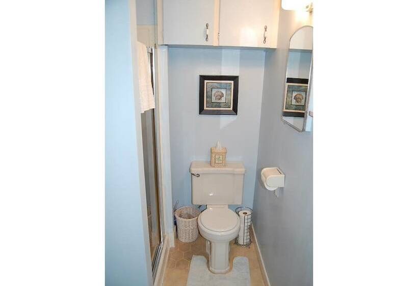 3 Bedroom Lakefront House