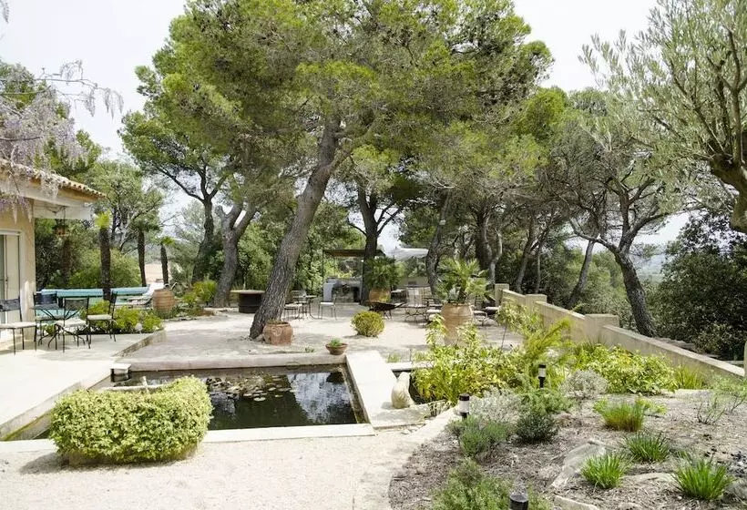 ベッドアンドブレックファースト L’éléphant De Vaugines