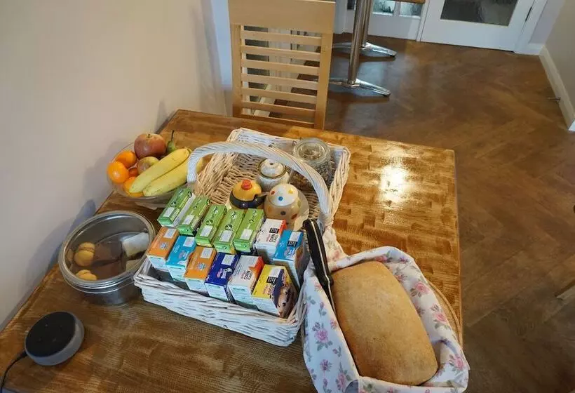 ベッドアンドブレックファースト Mosswood