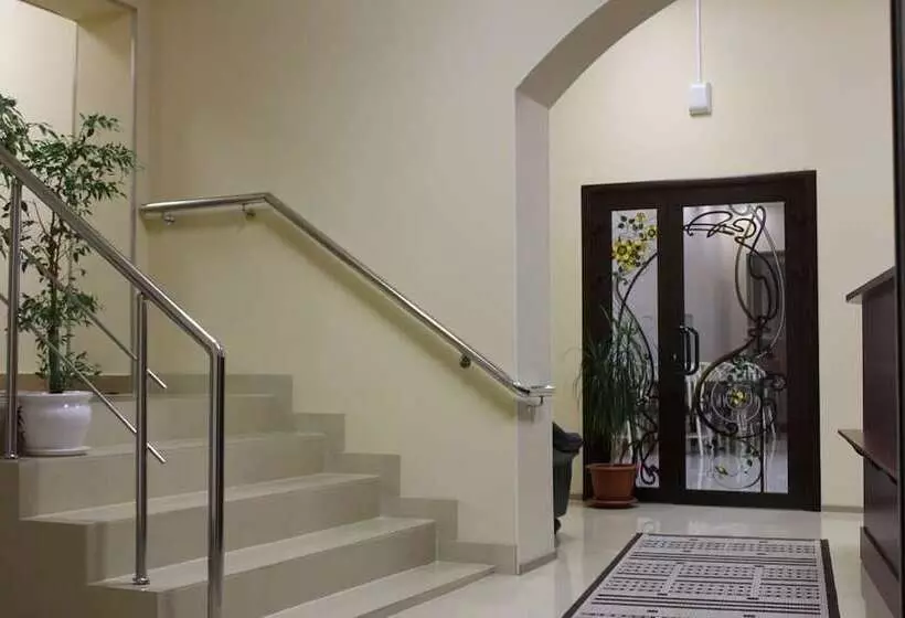 مسافرخانه Na Vvedenskoy