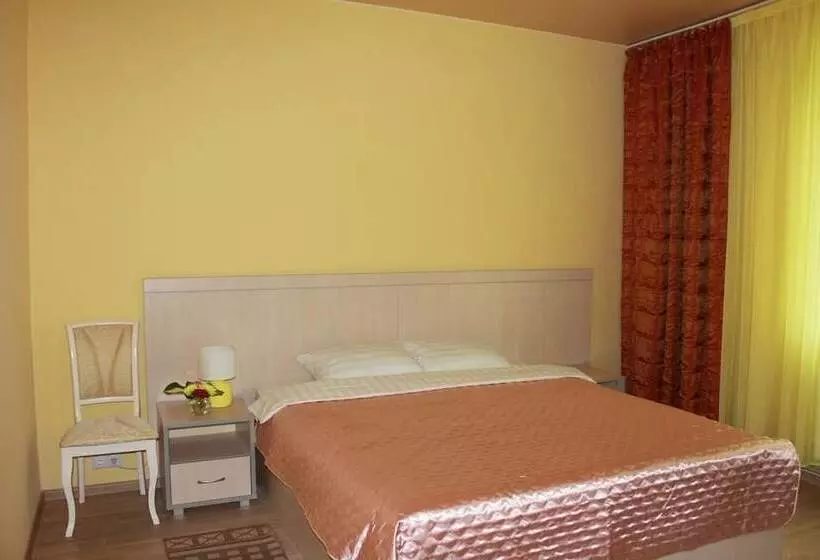 مسافرخانه Na Vvedenskoy