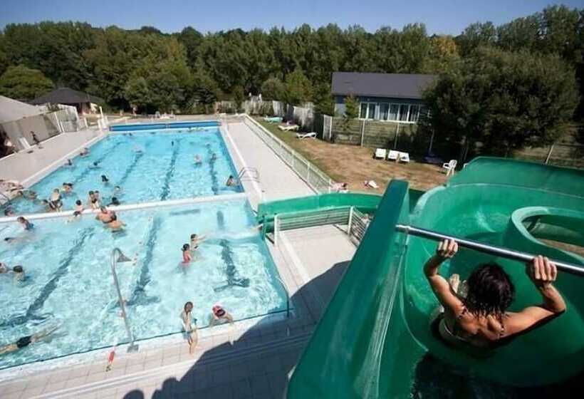 فندق Camping Le Parc De Vaux