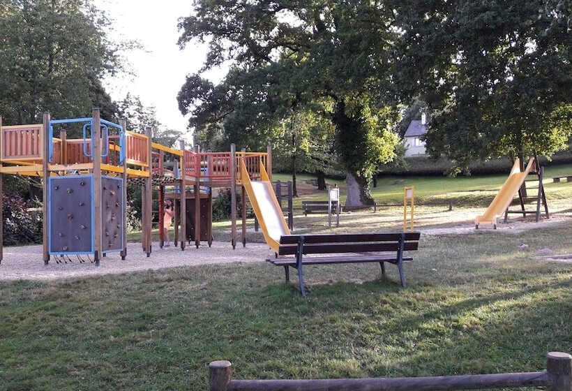فندق Camping Le Parc De Vaux