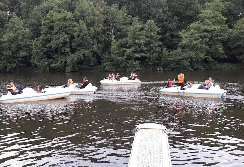 Hotelli Camping Le Parc De Vaux