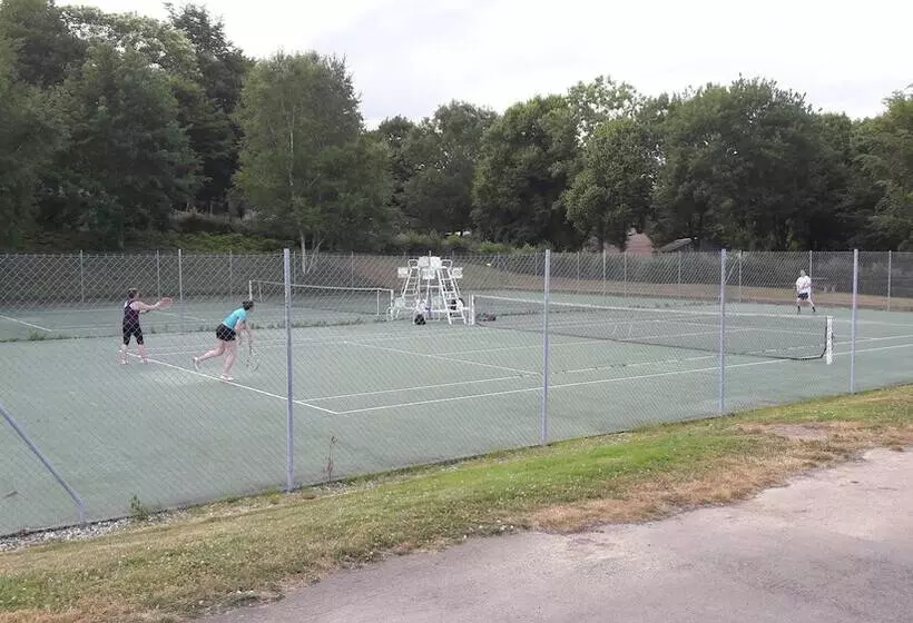 Hotelli Camping Le Parc De Vaux