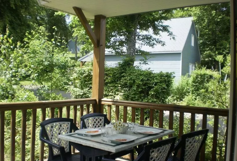 Hotelli Camping Le Parc De Vaux