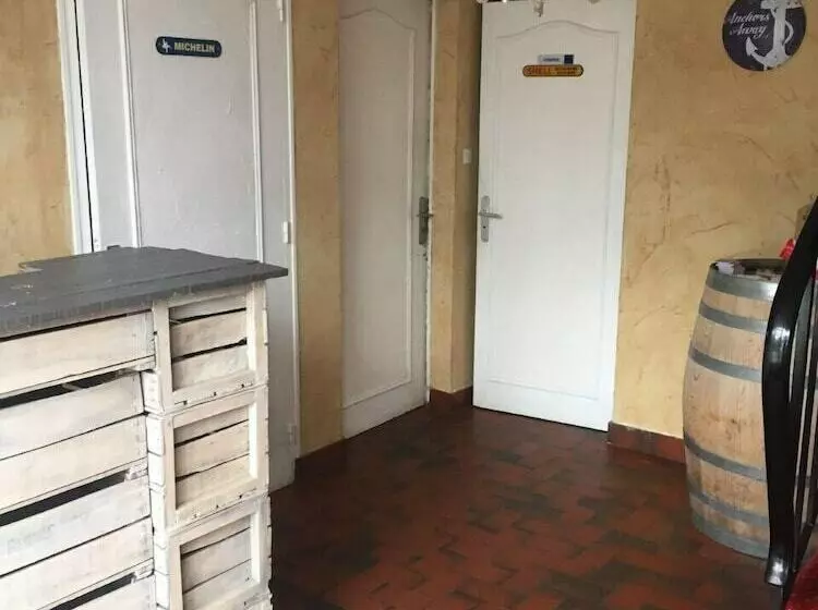 Hotelli Hôtel Le Saint Georges