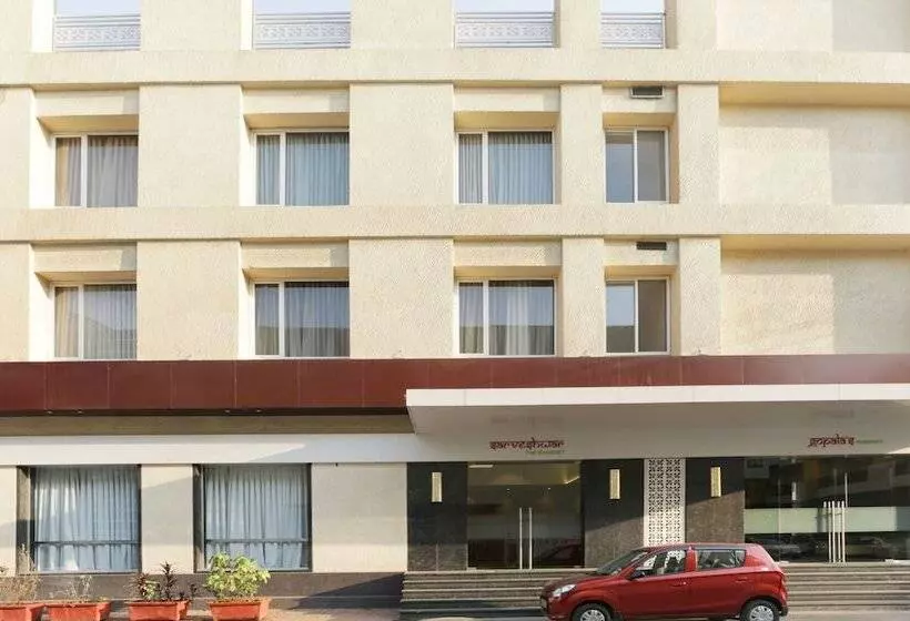 Hotelli Treebo Select Gopalas Residency