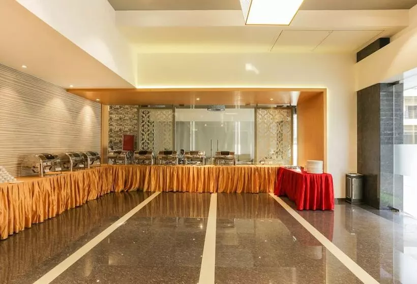 Hotelli Treebo Select Gopalas Residency