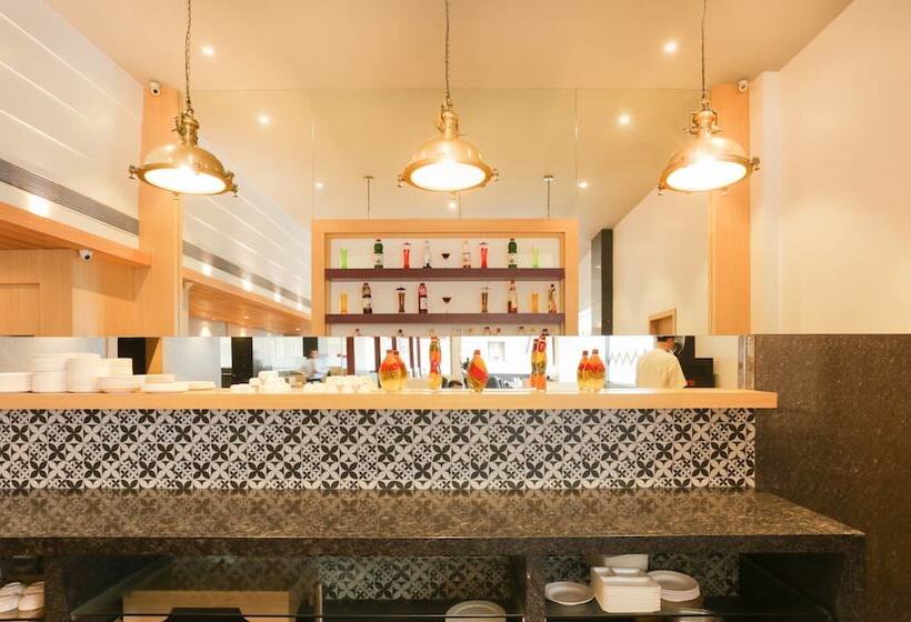 Hotel Treebo Select Gopalas Residency