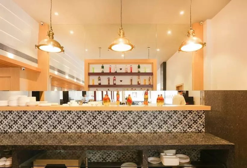 Hotelli Treebo Select Gopalas Residency