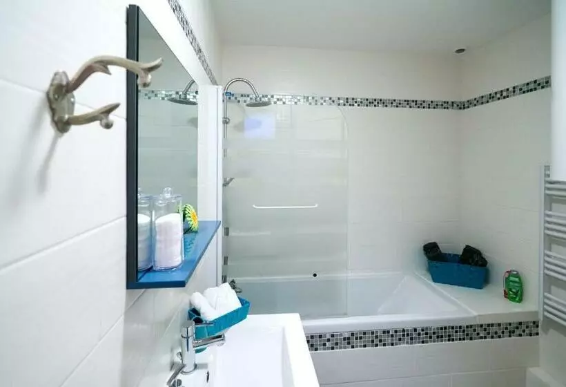La Loge Bondevillaise  Maison 2 Chambres