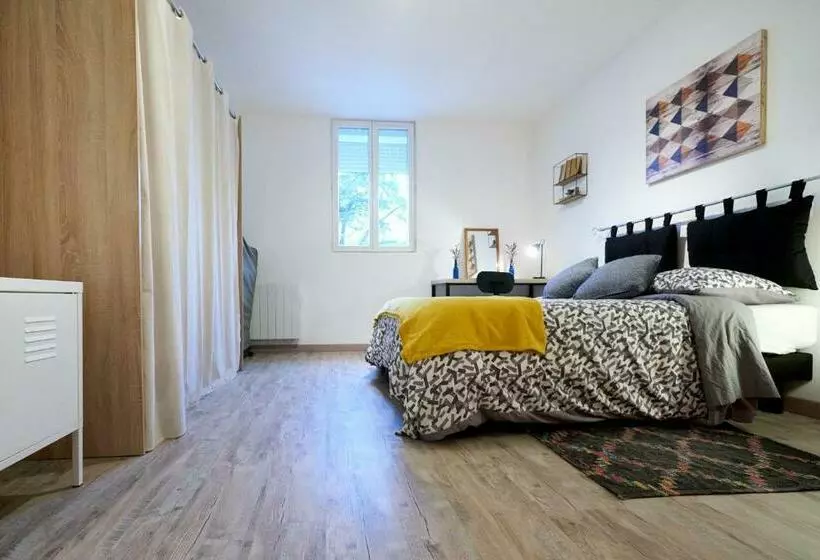 La Loge Bondevillaise  Maison 2 Chambres
