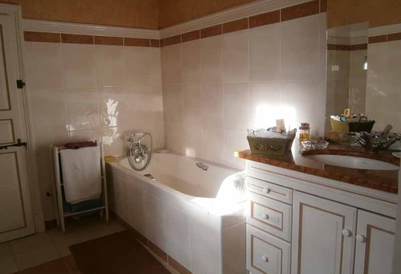 بنسيون Château De La Sémondière