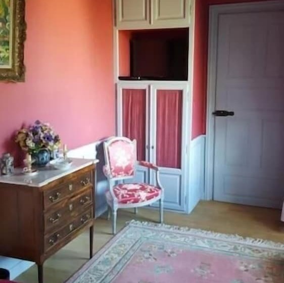 بنسيون Château De La Sémondière