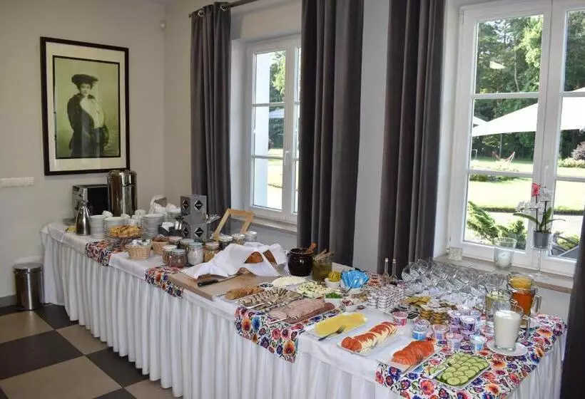 ペンション Eco Nieborów