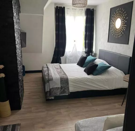 ペンション Gites Et Chambres Des Coteaux