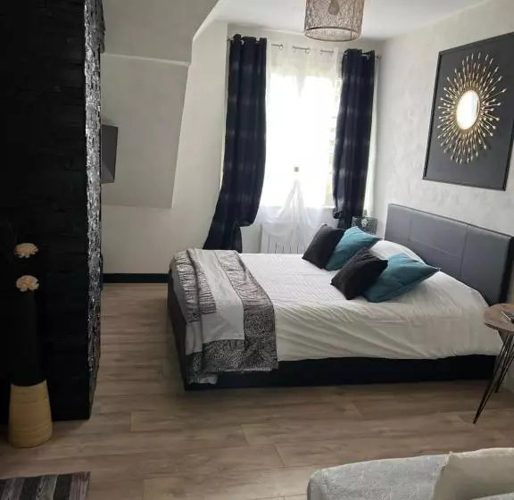 ペンション Gites Et Chambres Des Coteaux