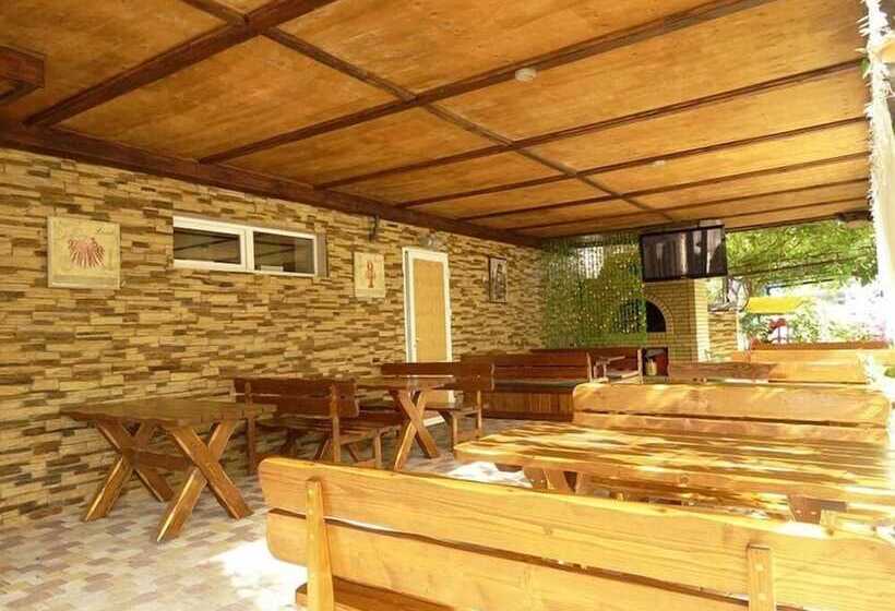 פנסיון Guest House Amur