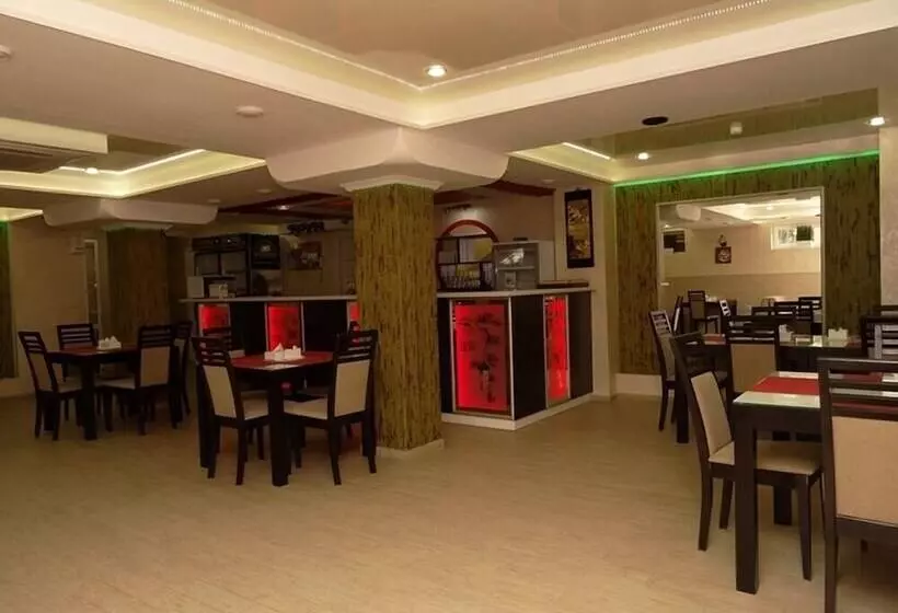 Majatalo Guest House Amur