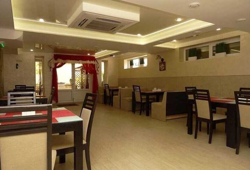 פנסיון Guest House Amur