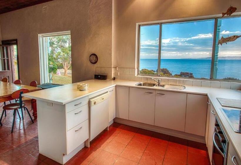 Antechamber Bay Retreats