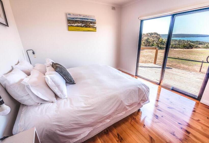 Antechamber Bay Retreats