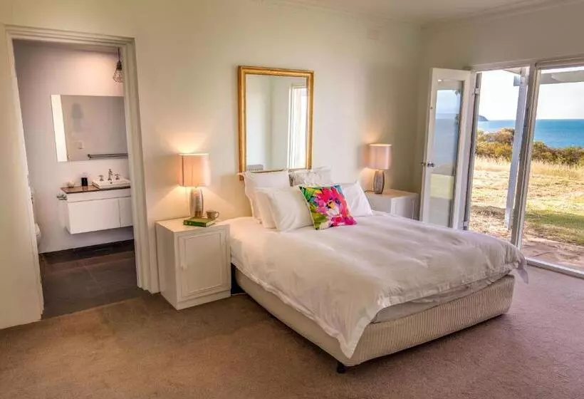 Antechamber Bay Retreats