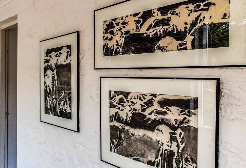 Antechamber Bay Retreats